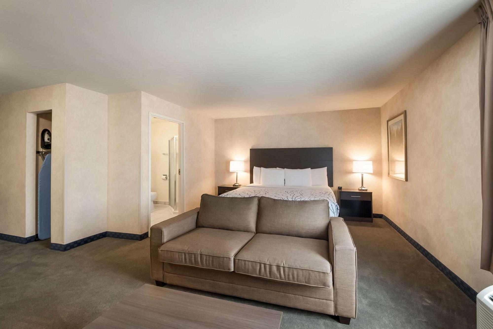 Surestay Plus Hotel By Best Western Seatac Airport Exterior photo